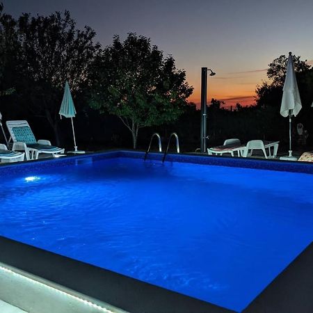 Apartman Aja Kaštelir Exterior foto