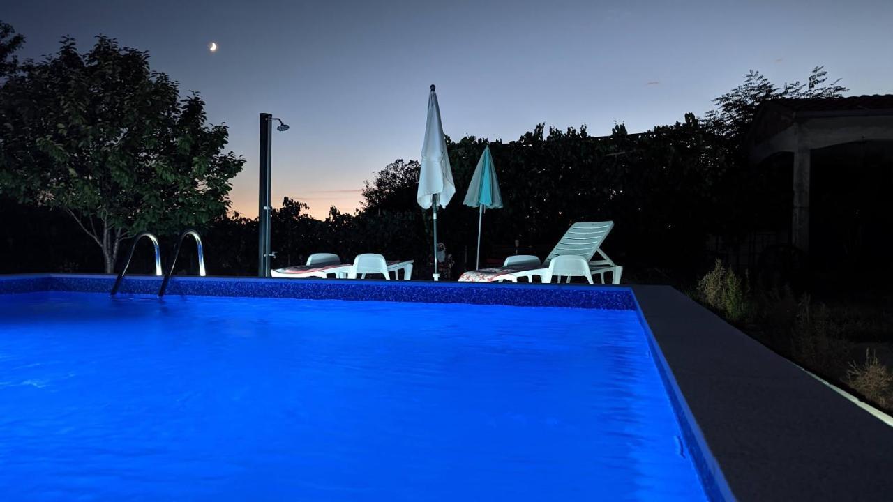Apartman Aja Kaštelir Exterior foto